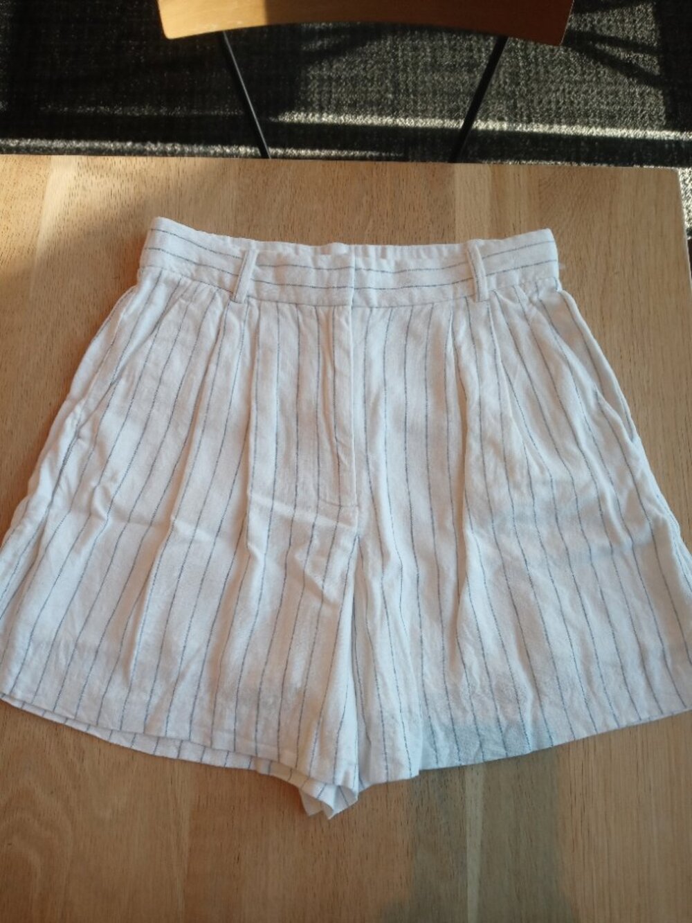 ABERCROMBIE & FITCH ultra high rise linen blend shorts (2R/26)